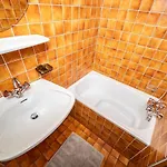 Apartmenthaus Donnerrose * Лойташ